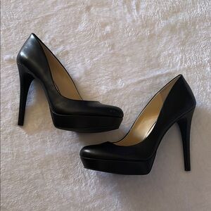 Jessica Simpson Black Heels with Stiletto Design and Platform